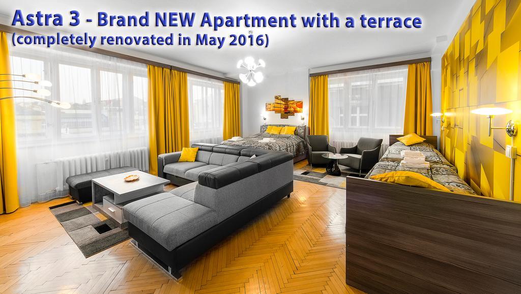 Astra 3 - Large Apartment With Terrace Praga Zewnętrze zdjęcie