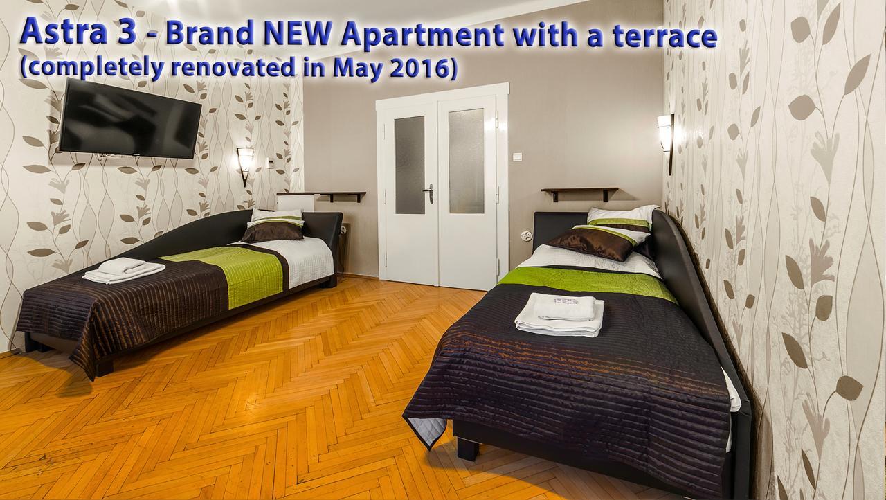 Astra 3 - Large Apartment With Terrace Praga Zewnętrze zdjęcie